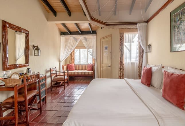 7-Day Luxury Masai Mara & Amboseli Experience gallery 4